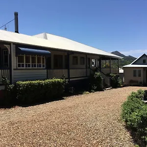 https://eumundi-gridley-homestead-bb.queenslandhotels.net